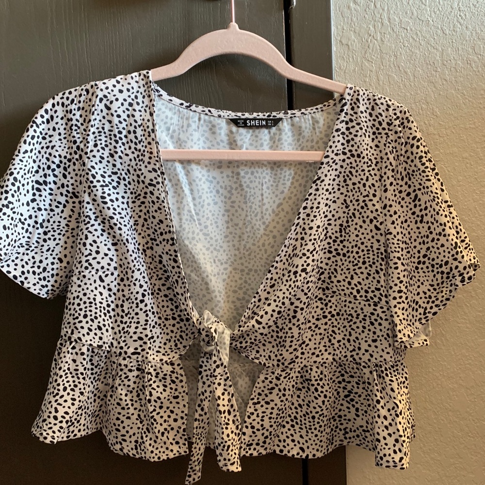 Dalmatian Tie Top